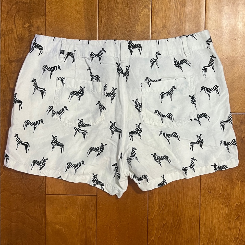 LOFT Zebra Print Linen Blend Shorts Size 2 Black White Safari Resort Summer - Picture 8 of 9